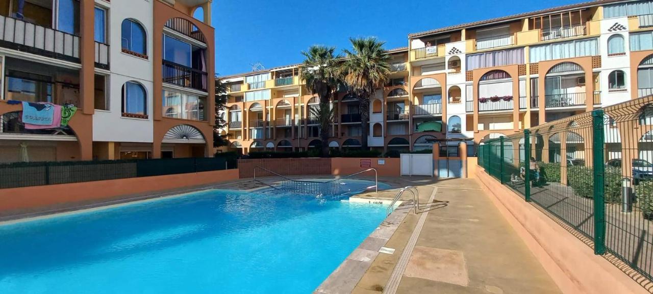 Appartement Situe Au Cap D'Agde Proche Plage Exterior photo